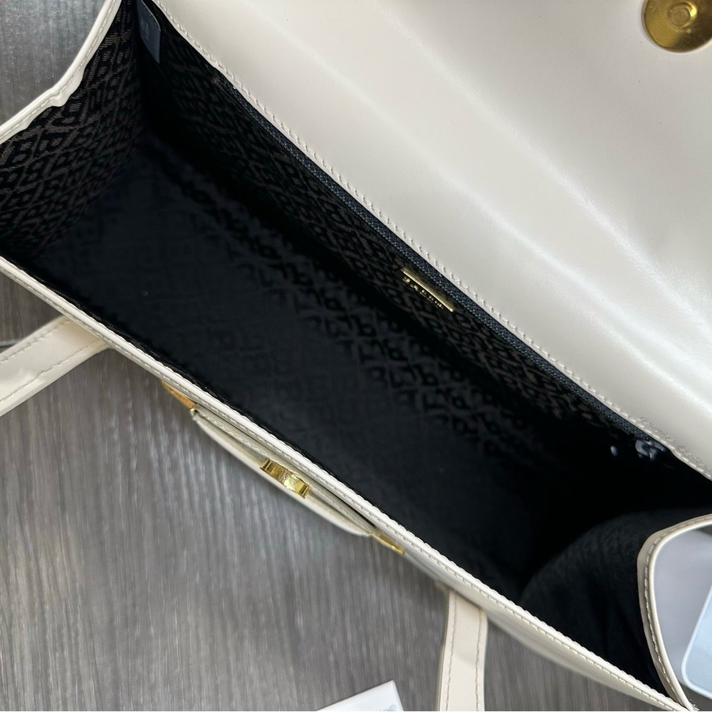 Bally White Leather Handbag - Picture 8 of 11